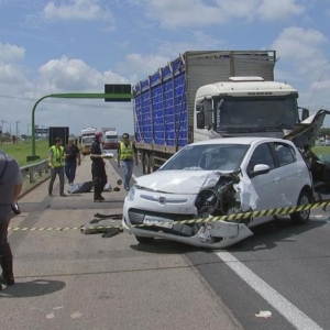 Acidente deixou trecho da Castello Branco cinco horas interditado (Foto: Jaime Rafael/TV TEM)