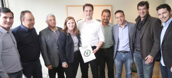 Anúncio de apoio do PV à candidatura de Ratinho Jr foi ontem (Foto: Divulgação)
