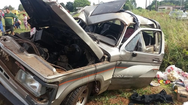 Acidente aconteceu nesta quinta-feira (31), na BR-369 (Foto: Sidney Trindade/RPC)