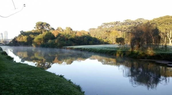 (Foto: Parque Barigui em Curitiba - Jairo Nascimento/Rede Massa)