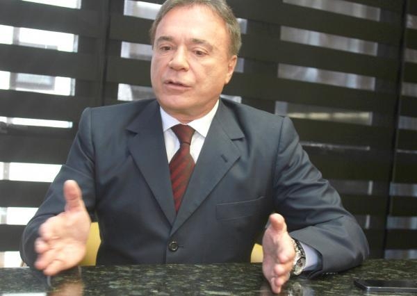 Alvaro Dias: “Não existe nenhuma hipótese disso” (Foto: Franklin de Freitas)