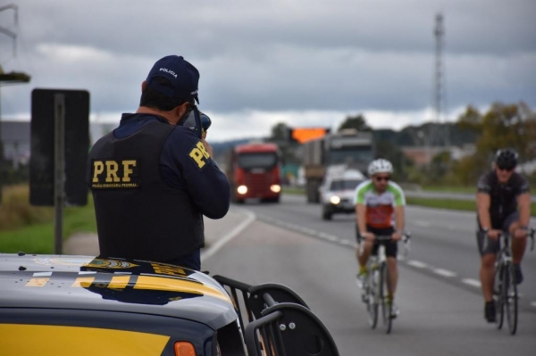 O total de 11.834 autuações de excesso de velocidade equivale a um flagrante a cada 36 segundos, aproximadamente.(Foto: PRF)