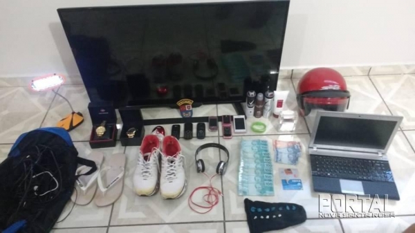 Nas diligências foi recuperado um televisor, dois relógios, um notebook e diversos celulares. (Foto: PM)