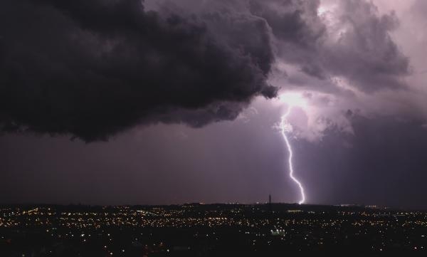 Sistema de Previsão Probabilística de Eventos de Raios é capaz de prever o comportamento futuro de uma tempestade de raios (Foto: Foto: José Fernando Ogura/Arquivo ANPr)
