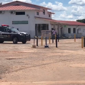 Polícia Civil cumpre mandados de busca e apreensão na Casa Dom Inácio de Loyola, em Abadiânia, Goiás — Foto: Reprodução/TV Anhanguera