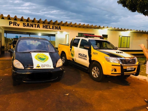 O veículo foi furtado em Toledo. (Fotos: PRE)