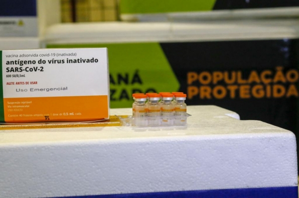 Paraná chega à marca de 113 mil pessoas vacinadas . Foto: Gilson Abreu/AEN
