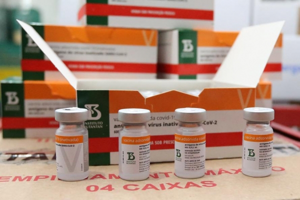 O Ministério da Saúde confirmou ao Governo do Paraná nesta terça-feira (2) o envio de mais 146.800 doses de vacinas contra o novo coronavírus. | Geraldo Bubniak (AEN)
