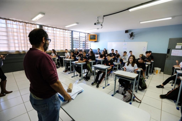 Inscrições do PSS para contratação de 20 mil professores abrem nesta sexta-feira. Foto: Geraldo Bubniak/AEN