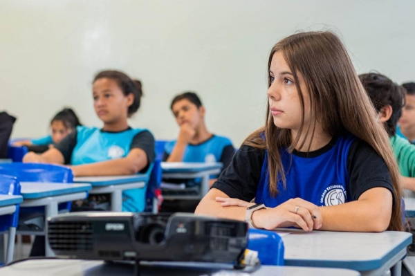 Estudantes que perderam o prazo ainda podem se matricular na rede estadual - Foto: Lucas Fermin/SEED