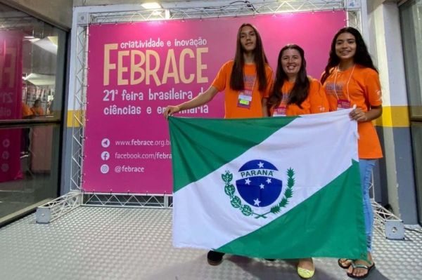 Alunos da rede estadual recebem premiações na maior Feira de Ciências e Engenharias do Brasil. Foto: SEED