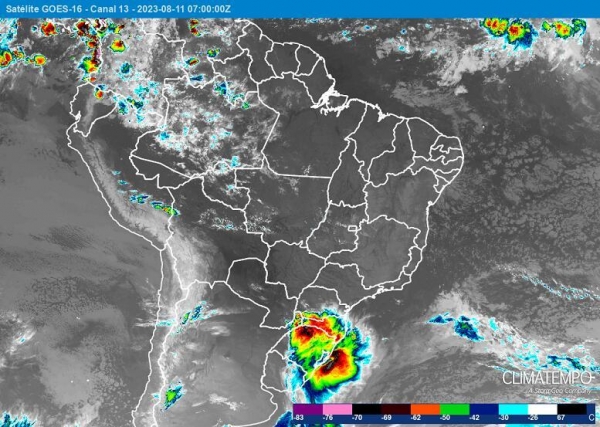 Áreas de instabilidade provocam mais chuva sobre o Sul do Brasil em 11/8/23