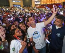 Ganhando o Mundo: 1,3 mil alunos passam pela preparação final antes do intercâmbio Foto: Gilson Abreu/AEN