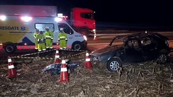 O motorista do Fiat Uno sofreu ferimentos incompatíveis com a vida e morreu ainda no local.. Foto: Portal Nova Santa Rosa.